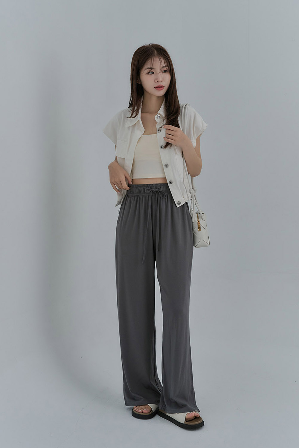 HEALER Made 冰絲美胸 細肩帶方領涼感BRATOP