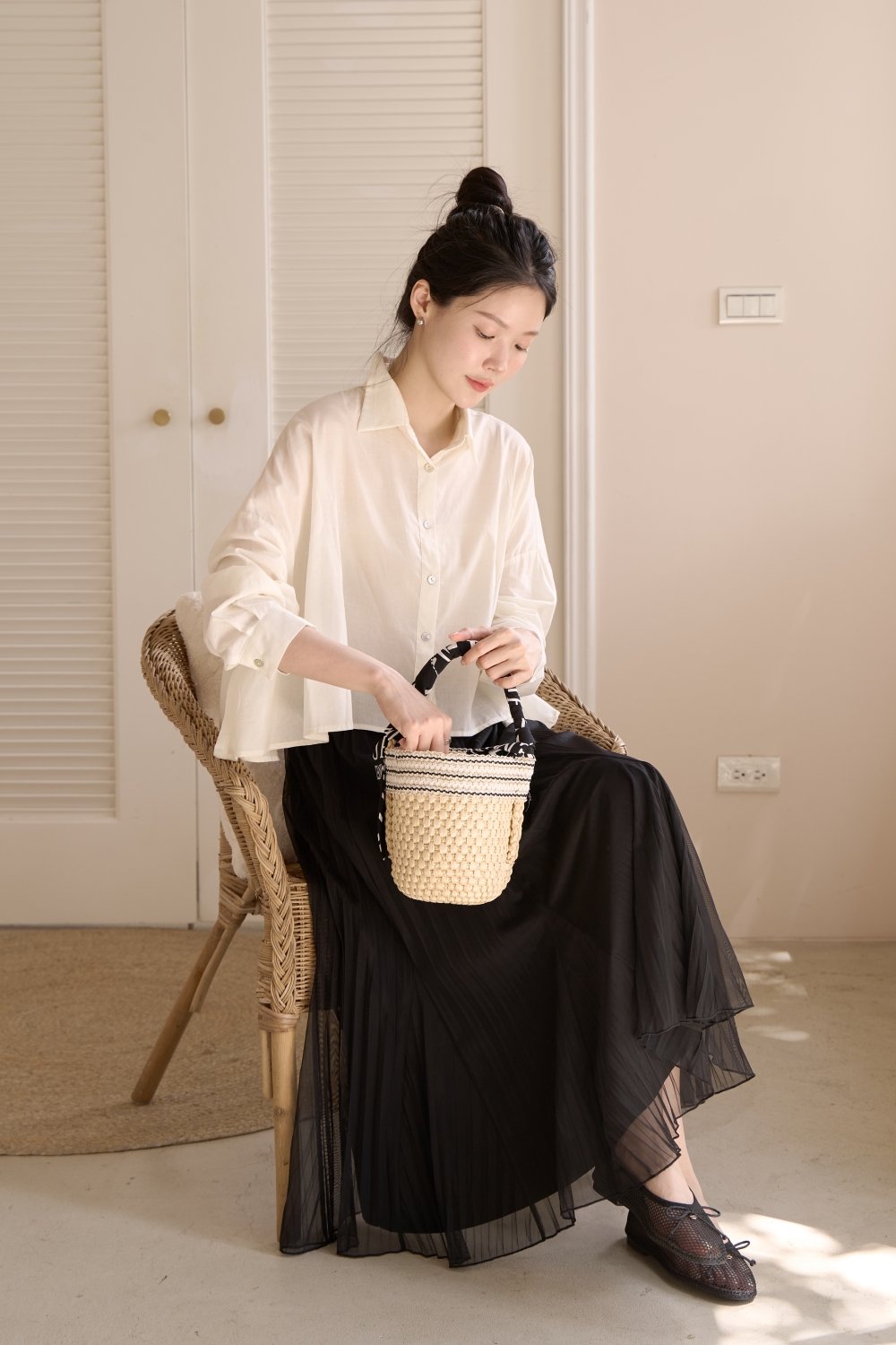 浪漫序曲 傘襬短版長袖襯衫