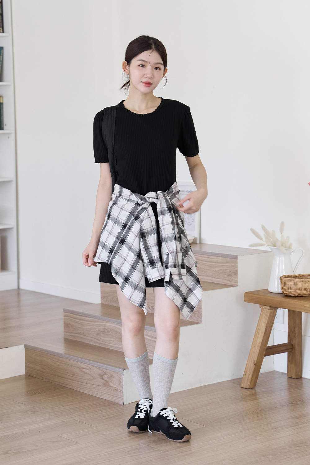 不簡單的小洋裝 蕾絲花邊小澎袖短洋裝