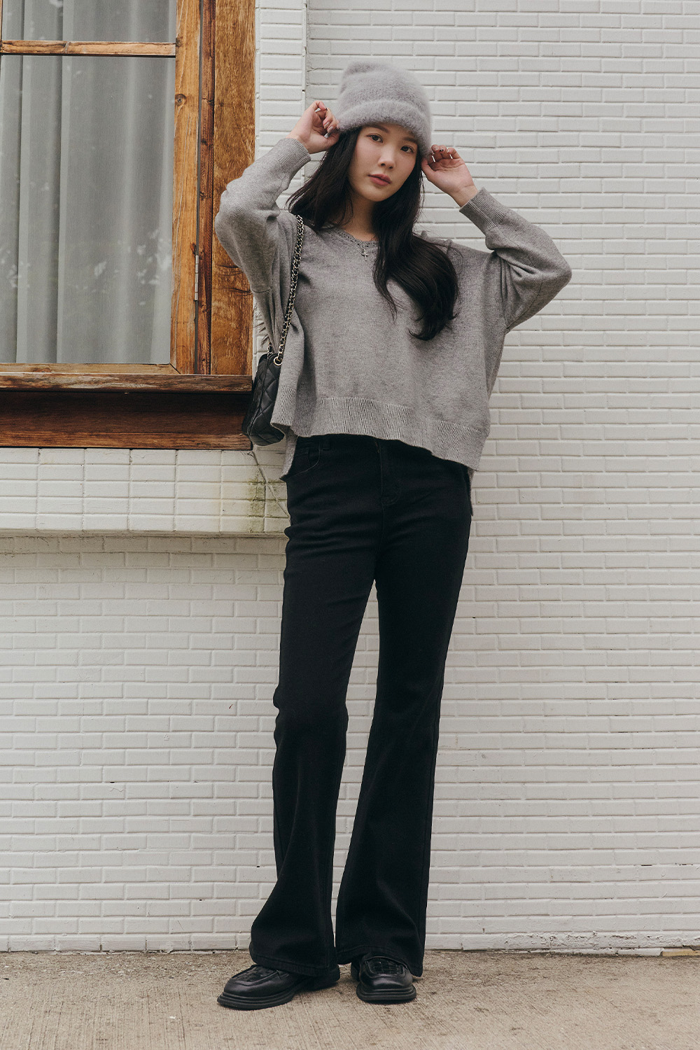 HEALER Made 花邊天天針織 V領側開衩針織毛衣