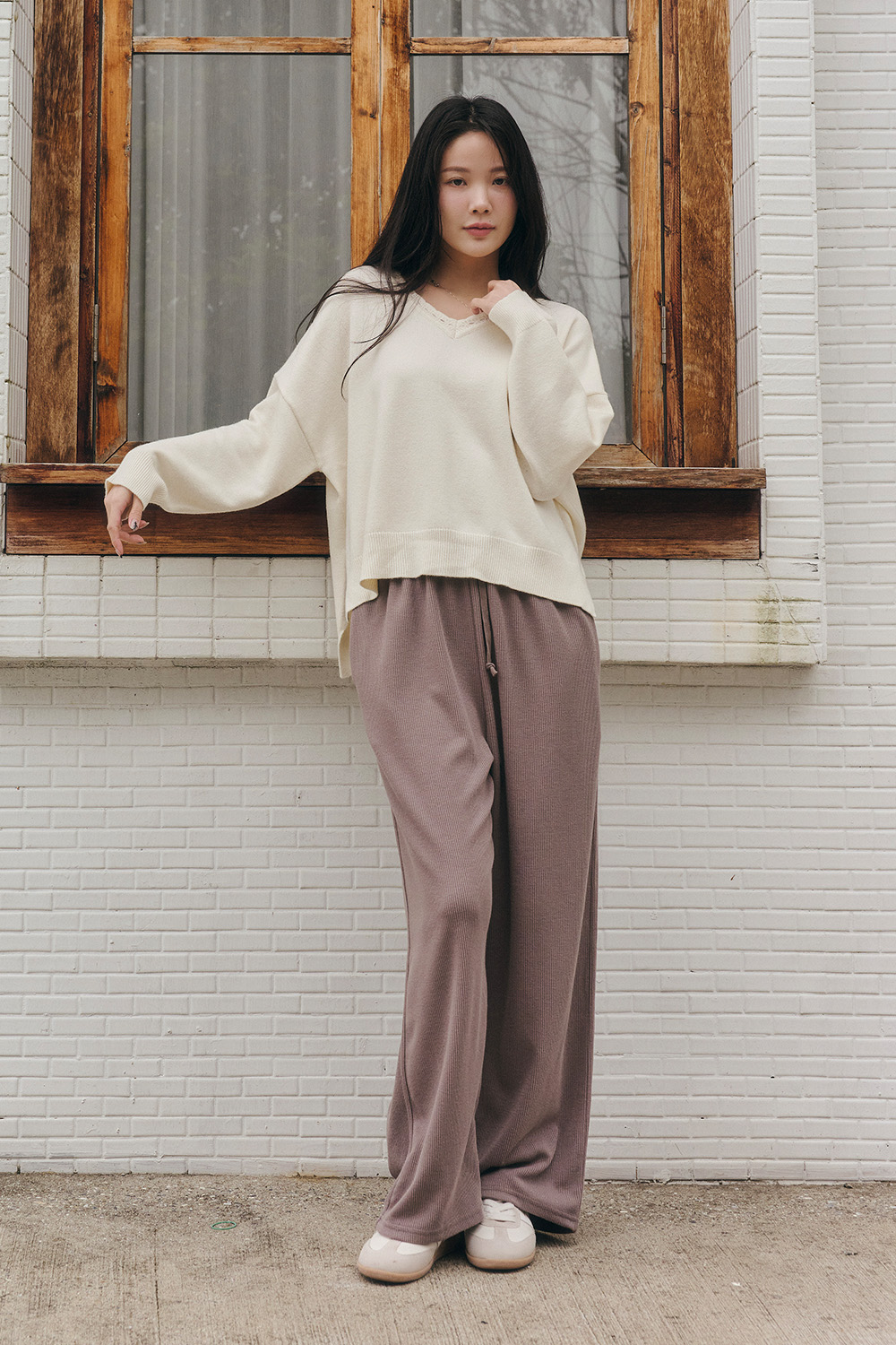 HEALER Made 花邊天天針織 V領側開衩針織毛衣