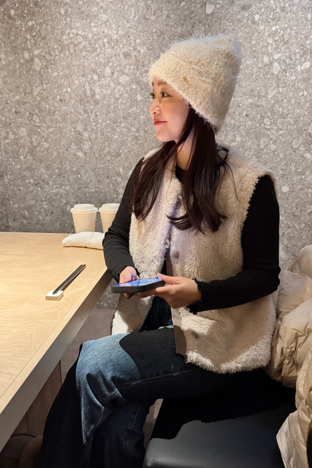 再度問爆 柔軟毛毛拼接背心