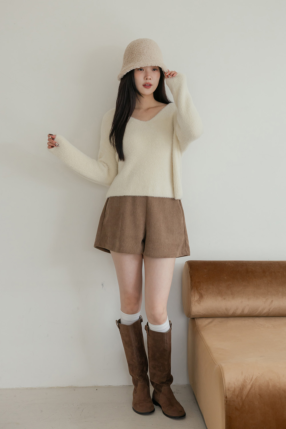 招牌動作 燈芯絨內刷毛顯瘦短褲