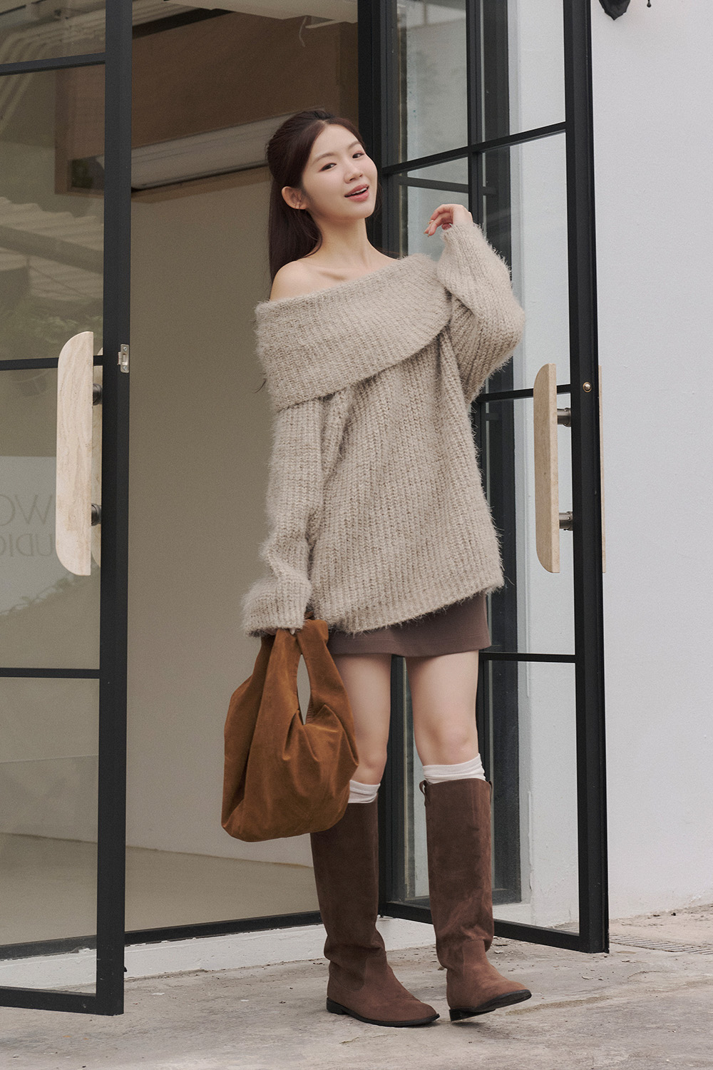 浪漫約會 一字領露肩針織毛衣