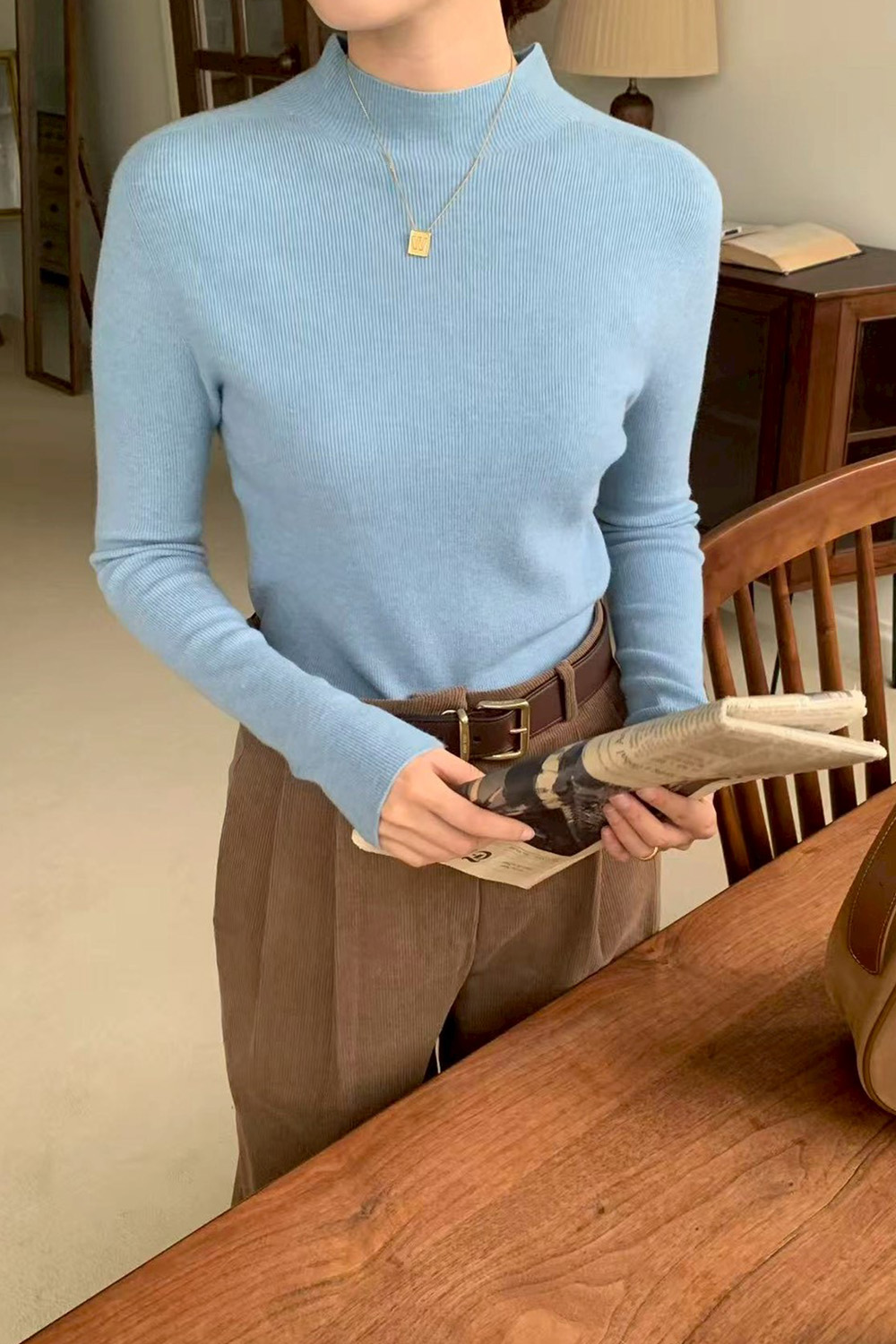 回眸 半高領一體成型針織衫