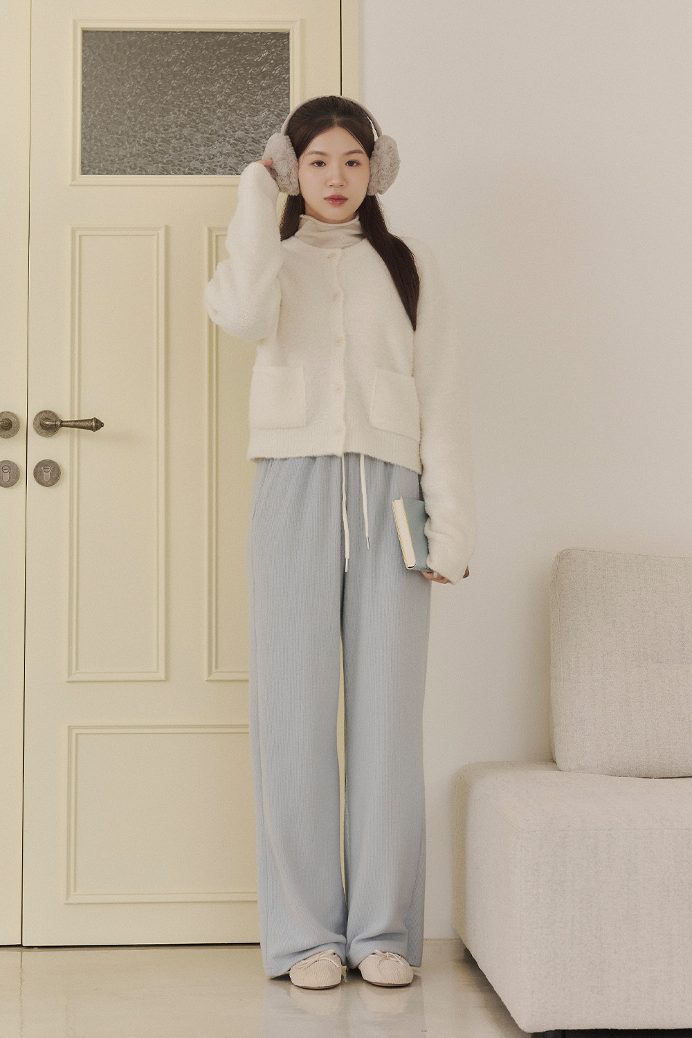 奶油鵝黃 圈圈紗雙口袋針織外套