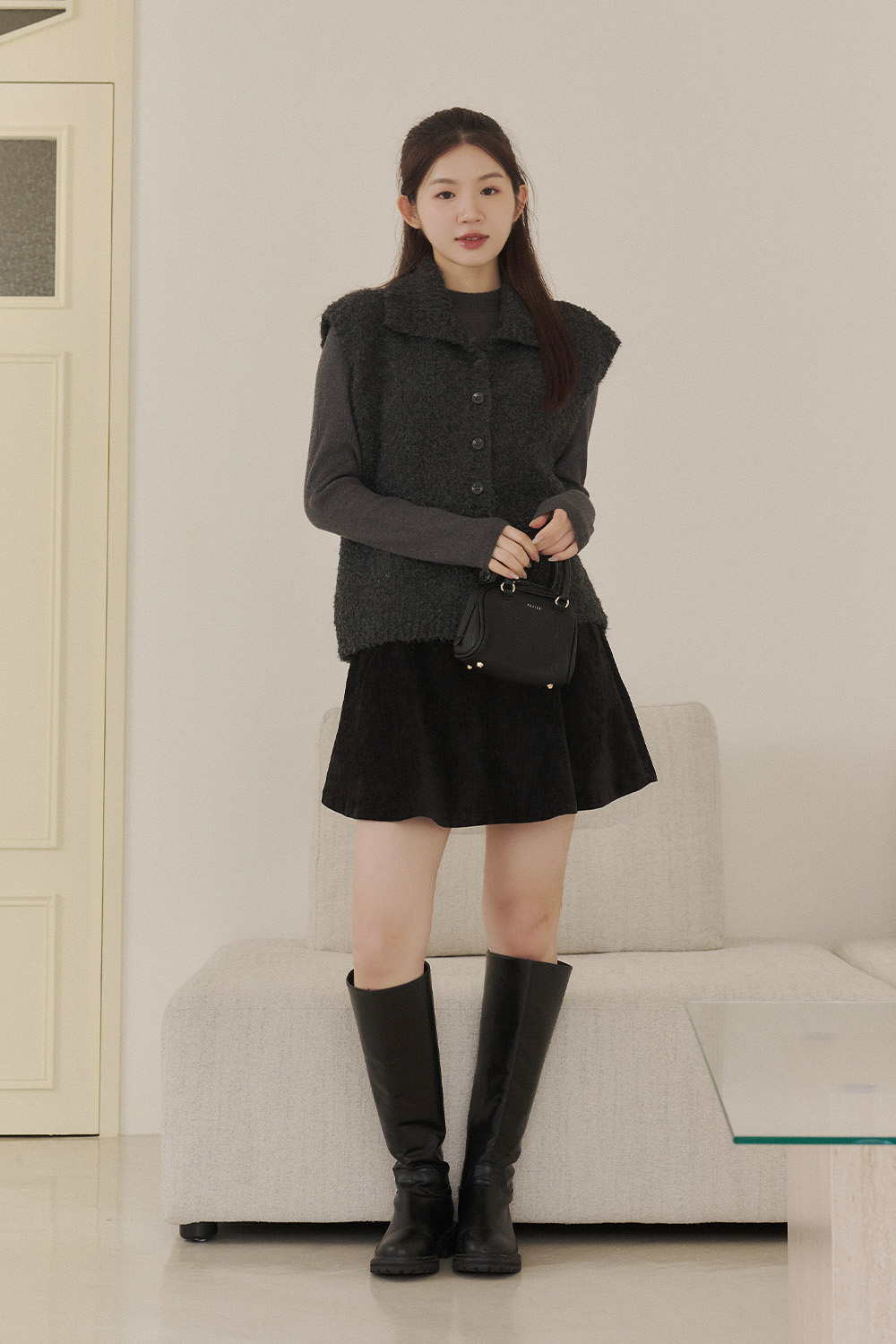 黑天鵝 天鵝絨傘襬短褲裙