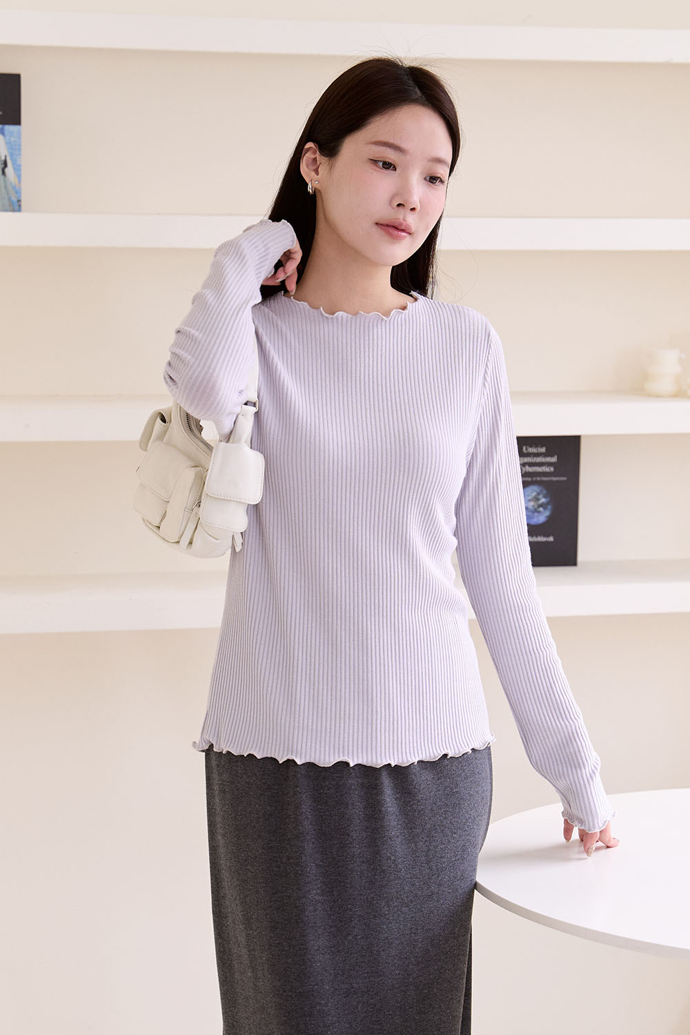 絕佳單品 捲邊坑條長袖上衣