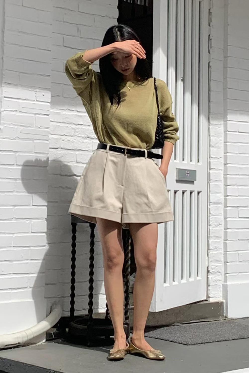 修胯直腿 反褶鬆緊休閒短褲