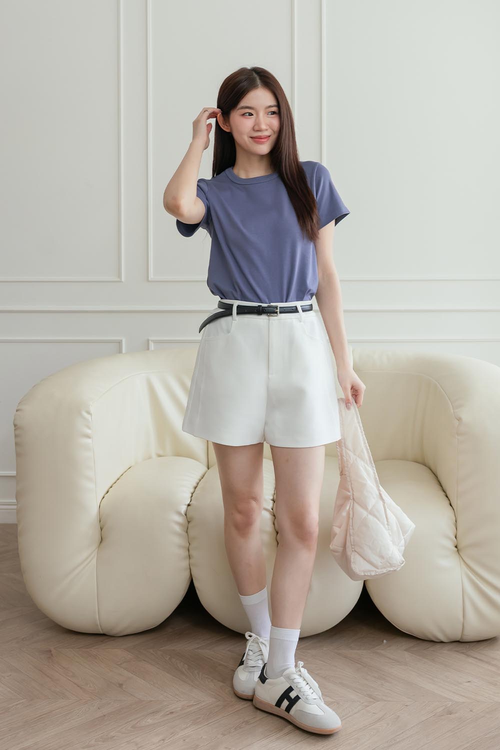 無可挑剔 修身A字短褲附皮帶